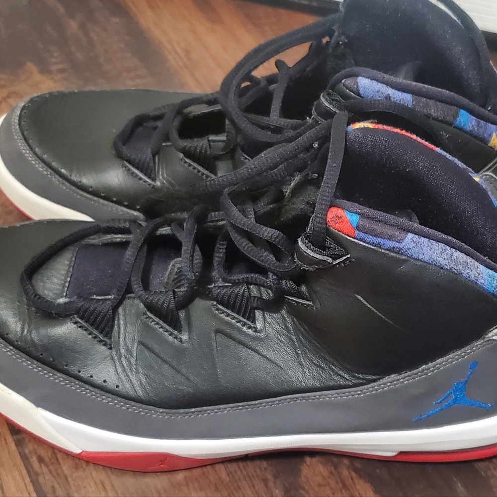 Men sz9.5 Jordans
